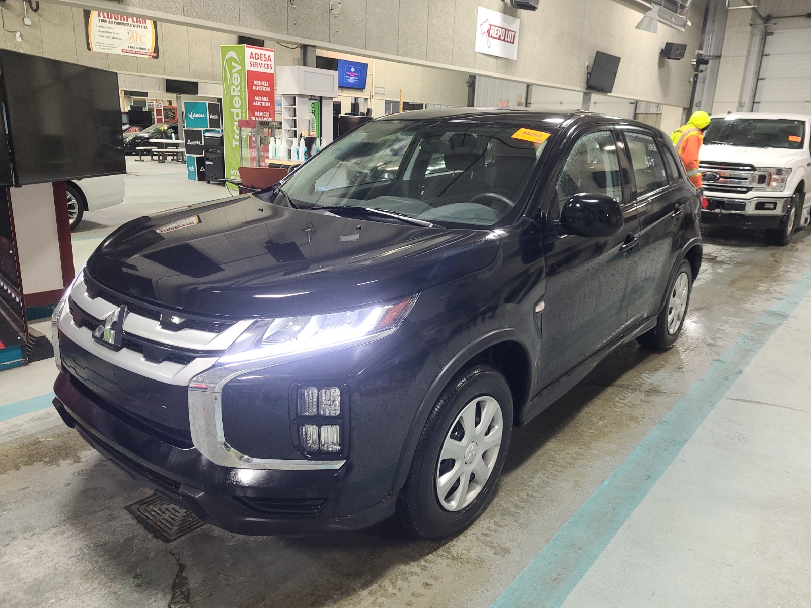 2021 Mitsubishi RVR SE